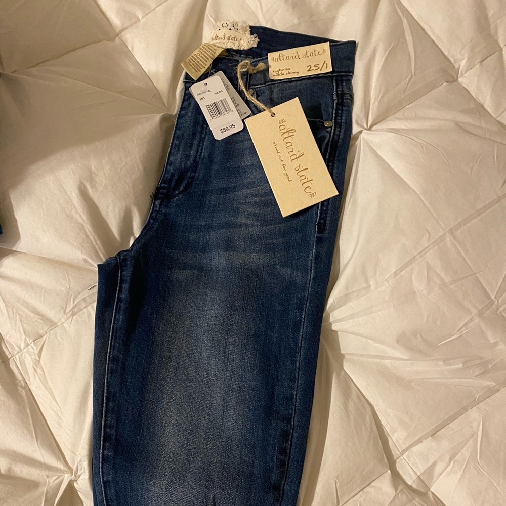 Altar’d State High Rise Ankle Skinny Jeans. 25R/1.